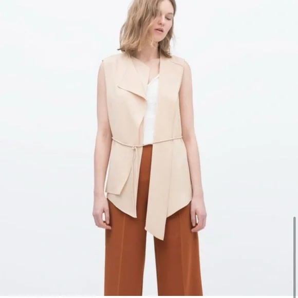 ZARA Asymmetrical Sleeveless Vest with Tie Front - Picture 4 of 13